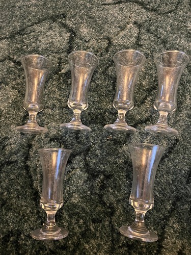 Small drinks glasses - small,